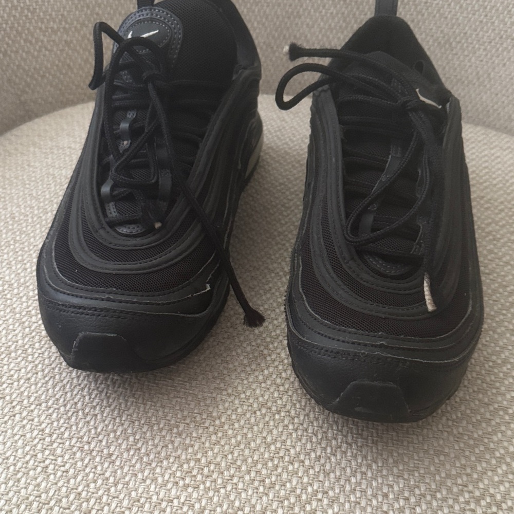 Nike Black Athletic Shoes
